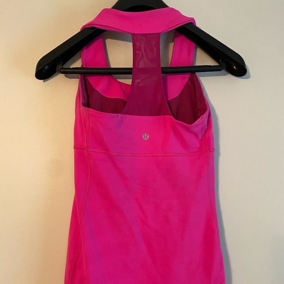 Lululemon Scoop Neck Tank - Picture 4 of 4